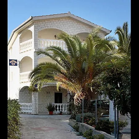 아파트 8, 2,floor